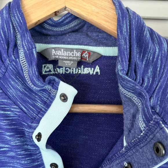 Avalanche Quarter Snap Pullover Top Women's Activewear Athletic Purple Blue - Picture 3 of 3